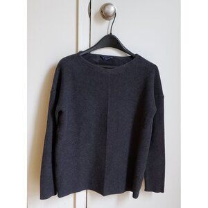 Denver Hayes Women's Grey Sweater Medium